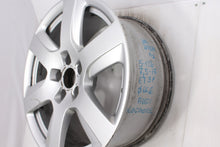 Load image into Gallery viewer, 1x Alufelge 17 Zoll 8.0&quot; 5x112 39ET Glanz Silber 4G0601025 Audi Rim Wheel