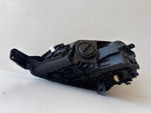 Laden Sie das Bild in den Galerie-Viewer, Frontscheinwerfer Skoda Yeti 5L1941016C LED Rechts Scheinwerfer Headlight