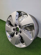 Load image into Gallery viewer, 1x Alufelge 17 Zoll 7.0" 5x114.3 50ET 52910K4000 Hyundai Kona Rim Wheel FEL6904604884lg