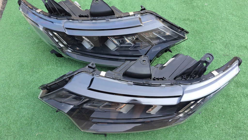 Frontscheinwerfer Mitsubishi Outlander III 4BX19-8301D3-32 LED Rechts oder Links