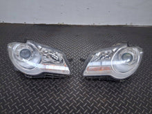 Load image into Gallery viewer, Frontscheinwerfer VW Touran 1T1941005B Ein Satz Scheinwerfer Headlight SCH3838207536ar
