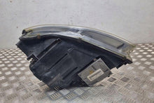Laden Sie das Bild in den Galerie-Viewer, Frontscheinwerfer Audi A4 8E0941004 Xenon Ein Stück (Rechts oder Links)
