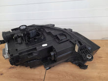 Laden Sie das Bild in den Galerie-Viewer, Frontscheinwerfer VW T-Cross 2GM941036B 90142356 Rechts Scheinwerfer Headlight