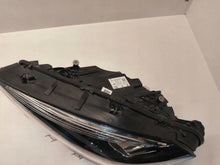 Laden Sie das Bild in den Galerie-Viewer, Frontscheinwerfer Mercedes-Benz Gla H247 A2479063504 Links Headlight SCH9143454969cv