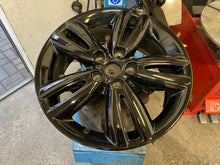 Laden Sie das Bild in den Galerie-Viewer, 1x Alufelge 17 Zoll 7.0&quot; 5x112 54ET Glanz Schwarz 6866366 Mini Rim Wheel