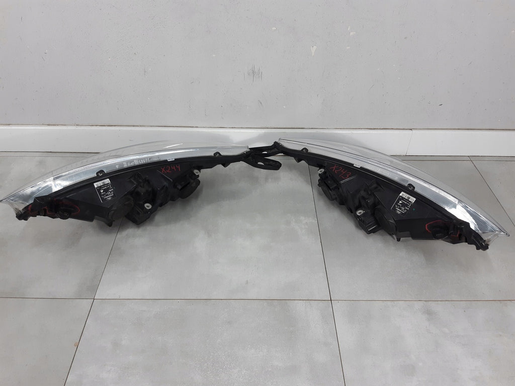 Frontscheinwerfer Ford B-Max AV11-13W030-CG V11-13W029-CG Rechts oder Links SCH2075991693ez