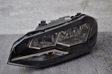 Laden Sie das Bild in den Galerie-Viewer, Frontscheinwerfer VW Polo 2G1941005 Links Scheinwerfer Headlight