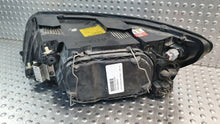 Laden Sie das Bild in den Galerie-Viewer, Frontscheinwerfer Volvo V50 30678917 Xenon Rechts Scheinwerfer Headlight SCH9839697593ei