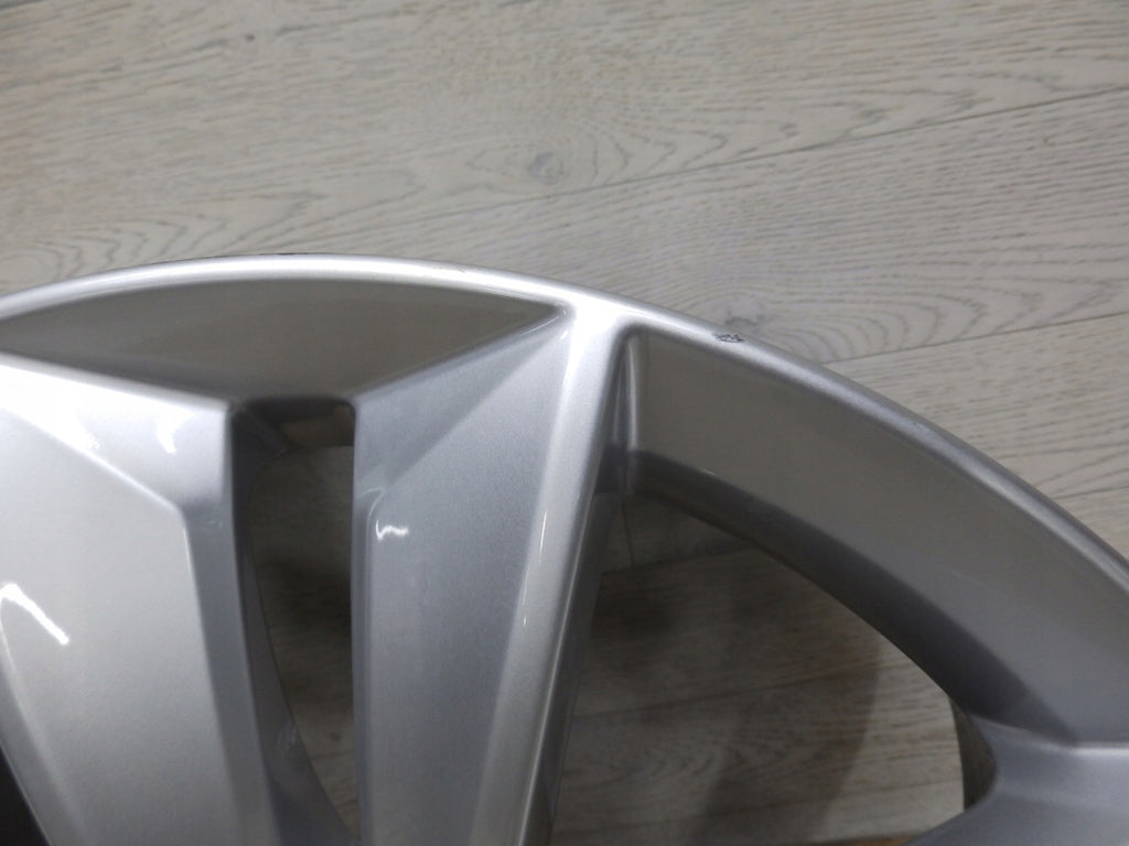 1x Alufelge 17 Zoll 7.0" 5x108 40,5ET 31471309 Volvo V60 Rim Wheel