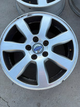 Load image into Gallery viewer, 4x Alufelge 16 Zoll 7.0" 5x108 50ET Glanz Silber Volvo V70 Iii Rim Wheel FEL3996061169ba