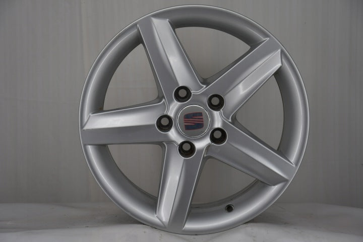 4x Alufelge 16 Zoll 6.5" 5x112 50ET Glanz Silber 5P0601025K Seat I Rim Wheel FEL3179032046iw