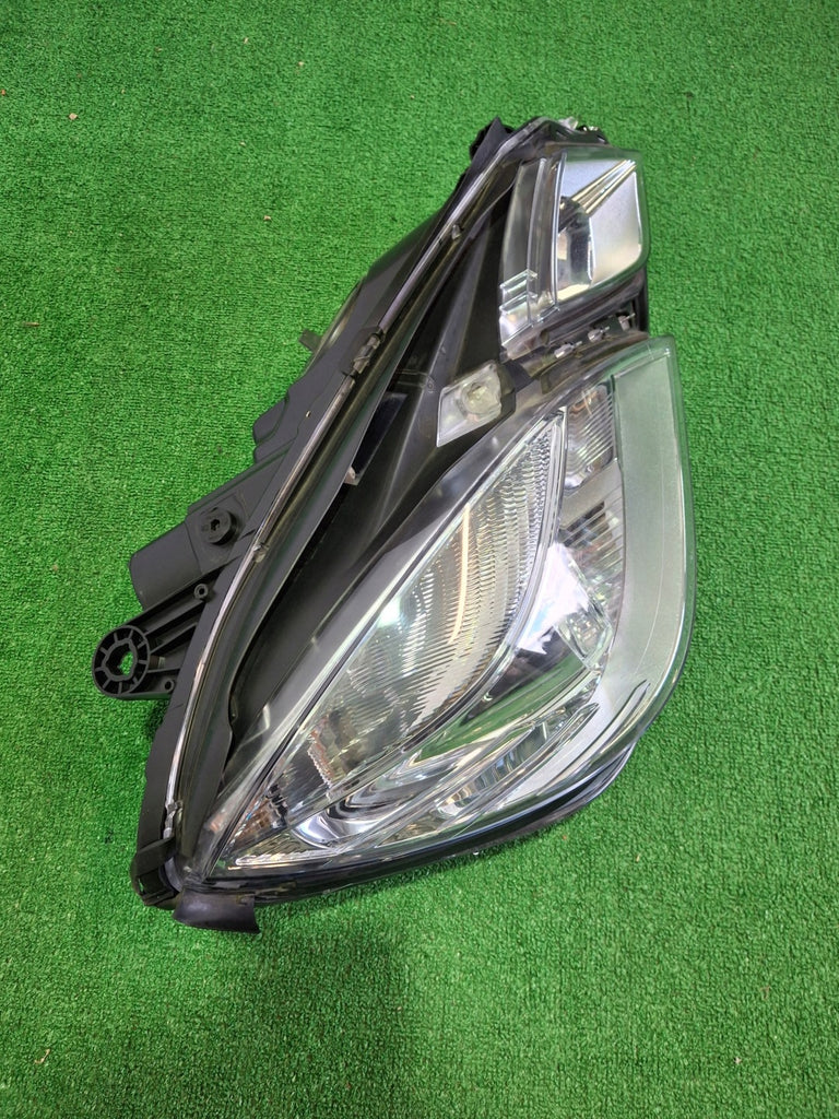 Frontscheinwerfer Mercedes-Benz W212 A2128205861 Rechts Scheinwerfer Headlight SCH6531722200lq