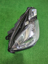 Laden Sie das Bild in den Galerie-Viewer, Frontscheinwerfer Mercedes-Benz W212 A2128205861 Rechts Scheinwerfer Headlight SCH6531722200lq