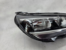 Laden Sie das Bild in den Galerie-Viewer, Frontscheinwerfer Opel Corsa F 9829465380 Rechts Scheinwerfer Headlight SCH5444317673ds