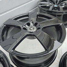 Laden Sie das Bild in den Galerie-Viewer, 4x Alufelge 18 Zoll 8.5" 5x112 48ET Glanz Schwarz A2124011402 Mercedes-Benz W212 FEL8032378297yq