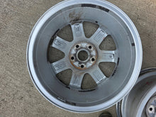 Laden Sie das Bild in den Galerie-Viewer, 4x Alufelge 16 Zoll 7.0" 5x112 42ET Glanz Silber 4F0071496 Audi A6 A4 I FEL2066459021xi