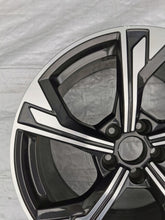 Laden Sie das Bild in den Galerie-Viewer, 1x Alufelge 19 Zoll 8.5&quot; 5x112 40ET 8W0601025EM Audi A4 Rim Wheel
