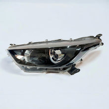 Load image into Gallery viewer, Frontscheinwerfer Toyota Yaris LED Links Scheinwerfer Headlight