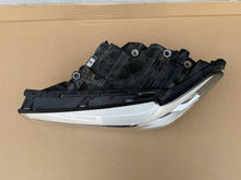 Load image into Gallery viewer, Frontscheinwerfer BMW G31 G30 8492835 8492836 LED Ein Satz Headlight SCH8989684910tq