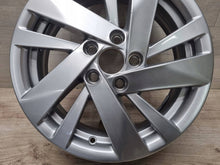 Load image into Gallery viewer, 1x Alufelge 15 Zoll 5.5" 5x100 40ET Glanz Silber 2G0601025BB VW Polo Rim Wheel FEL2591917654fz