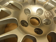 Laden Sie das Bild in den Galerie-Viewer, 1x Alufelge 20 Zoll 9.5&quot; 5x130 65ET Silber 97036217808 Porsche Panamera