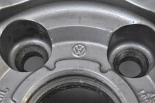 Laden Sie das Bild in den Galerie-Viewer, 1x Alufelge 17 Zoll 7.0" 5x112 47ET Glanz Silber 1T0601025F VW Touran Golf Jetta FEL9900652836aa