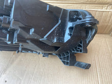 Laden Sie das Bild in den Galerie-Viewer, Frontscheinwerfer Skoda Octavia IV 5E4941015A LED Links Scheinwerfer Headlight SCH2192380413fu