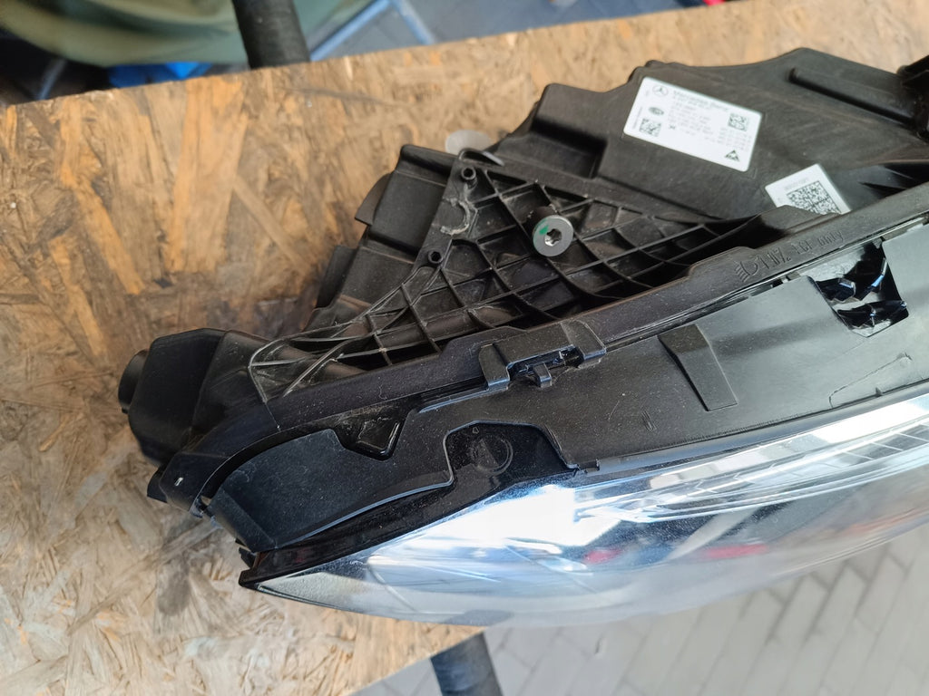 Frontscheinwerfer Mercedes-Benz W247 A2479066207 LED Rechts Headlight SCH3492510792yp