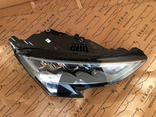 Load image into Gallery viewer, Frontscheinwerfer Audi A3 8Y0941012 8Y0941034A LED Rechts Scheinwerfer Headlight