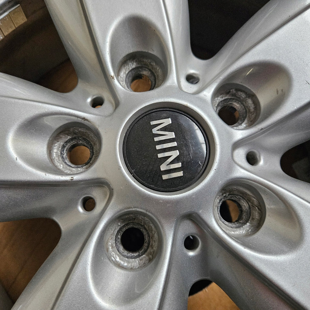 1x Alufelge 16 Zoll 7.0" 5x112 6877741 BMW Rim Wheel FEL8004424720hm