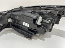 Laden Sie das Bild in den Galerie-Viewer, Frontscheinwerfer Toyota Highlander 1000-8A06K Rechts Scheinwerfer Headlight SCH7059605312lh