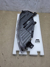 Laden Sie das Bild in den Galerie-Viewer, Frontscheinwerfer Ford Focus Links Scheinwerfer Headlight SCH6929515868zk