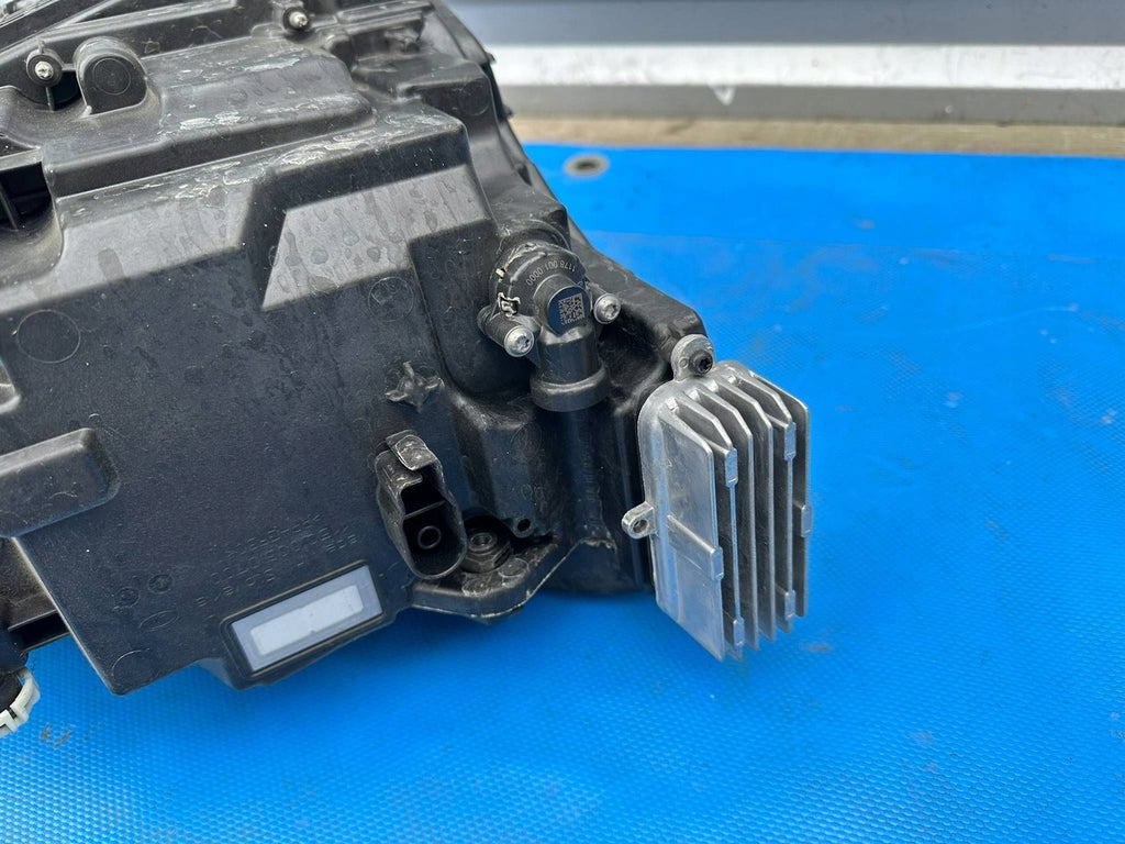 Frontscheinwerfer Skoda Superb III 3V1941015 Ein Stück (Rechts oder Links)