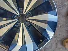 Laden Sie das Bild in den Galerie-Viewer, 1x Alufelge 17 Zoll 2GM601025M VW T-Cross Rim Wheel FEL3129398973sb