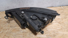Laden Sie das Bild in den Galerie-Viewer, Frontscheinwerfer Seat Leon 5FB941008G LED Rechts Scheinwerfer Headlight