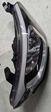 Laden Sie das Bild in den Galerie-Viewer, Frontscheinwerfer Hyundai I20 II SPP17270 92101C8000 Links Headlight SCH3669013732rw