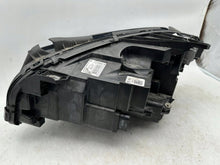 Laden Sie das Bild in den Galerie-Viewer, Frontscheinwerfer Mercedes-Benz W246 Rechts Scheinwerfer Headlight SCH3407496201yw