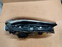 Laden Sie das Bild in den Galerie-Viewer, Frontscheinwerfer Skoda Superb 3P1941016 LED Rechts Scheinwerfer Headlight SCH6931030133fc