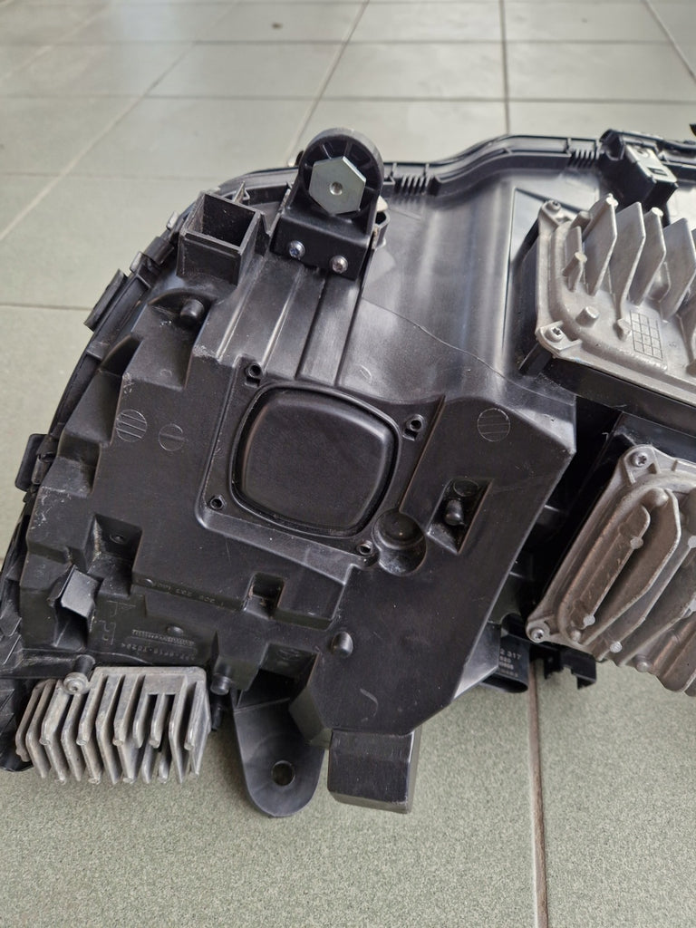 Frontscheinwerfer Mercedes-Benz W205 2059063704 2059063804 LED Rechts oder Links SCH9064484022pt