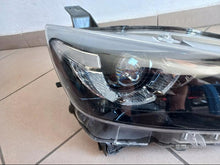 Laden Sie das Bild in den Galerie-Viewer, Frontscheinwerfer Mazda Cx3 Cx-3 D10E-51030 LED Rechts Scheinwerfer Headlight