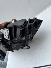 Laden Sie das Bild in den Galerie-Viewer, Frontscheinwerfer BMW 3 E93 E92 7162128-15 Xenon Rechts Scheinwerfer Headlight SCH9642236940ro