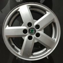 Laden Sie das Bild in den Galerie-Viewer, 4x Alufelge 15 Zoll 6.0" 5x100 38ET 1U0601025H Skoda Rapid Rim Wheel FEL7006201077vq