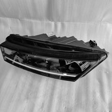 Laden Sie das Bild in den Galerie-Viewer, Frontscheinwerfer Skoda Octavia IV 5E4941015 Links Scheinwerfer Headlight SCH8545096655vx