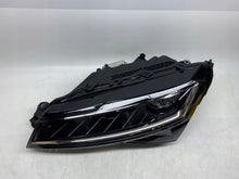 Laden Sie das Bild in den Galerie-Viewer, Frontscheinwerfer Skoda Superb III 3V1941015D LED Links Scheinwerfer Headlight