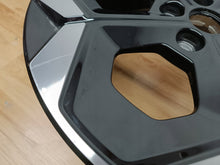 Laden Sie das Bild in den Galerie-Viewer, 1x Alufelge 18 Zoll 7.0" 5x108 47 5ET R11C-1007-E1A Ford Rim Wheel FEL9825126057ve