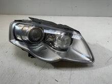 Load image into Gallery viewer, Frontscheinwerfer VW Passat 3C0941752G Xenon Rechts Scheinwerfer Headlight SCH8071843448ds