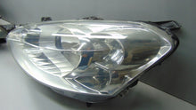 Laden Sie das Bild in den Galerie-Viewer, Frontscheinwerfer Citroën Berlingo 89318001 89317991 Ein Satz Headlight SCH8307799353cl
