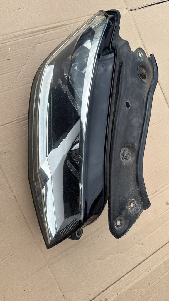 Frontscheinwerfer VW Caddy III 2K1941006A Rechts Scheinwerfer Headlight SCH7655773567to