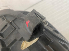 Laden Sie das Bild in den Galerie-Viewer, Frontscheinwerfer VW T Roc T-Roc 2GA941035AH LED Ein Stück (Rechts oder Links)