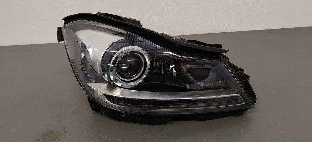 Frontscheinwerfer Mercedes-Benz W204 A2048204439 0301270282 LED Rechts Headlight SCH2710500501gg